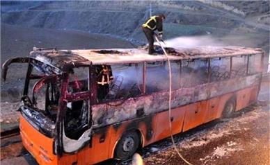 اتوبوس بازیکنان یک تیم فوتسال در آتش سوخت