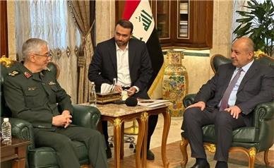 دیدار سرلشکر باقری با وزیر دفاع عراق/ همکاری‌های نیروهای مسلح دو کشور با نقطه مطلوب فاصله دارد