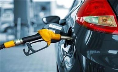 توضیحات عضو کمیسیون انرژی مجلس از برنامه‌ دولت برای افزایش قیمت بنزین یا سه نرخی کردن آن