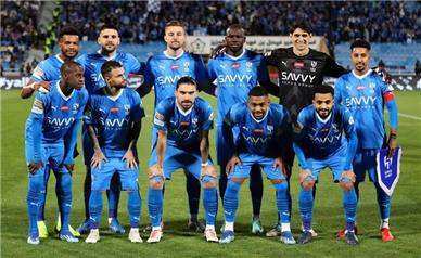 پوستر الهلال برای بازی با استقلال