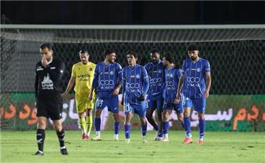 استقلال فقط در حمله مشکل ندارد/ دست ساپینتو در برخی پست‌ها بسته است