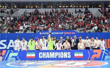 قهرمانی نفس‌گیر فوتسال ایران در فینال آسیا؛ بازگشت‌های پیاپی مقابل اندونزی و جام در ضربات پنالتی