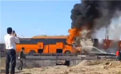 تصادف زنجیره‌ای چند خودرو سبک و سنگین در یزد/ آمار فوتی‌ها