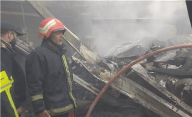 آتش‌نشانی: شهادت 4 نفر در حادثه سقوط بالگرد در خمینی‌شهر اصفهان