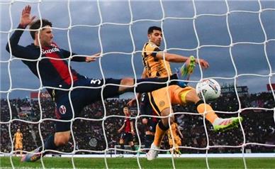 شکست اینتر در شب فرصت سوزی طارمی/ قهرمانی به خطر افتاد