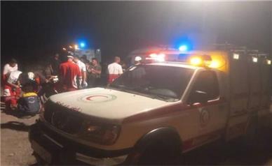 واژگونی اتوبوس حامل اتباع افغان و ایرانی با ۲۲ زخمی/ پای یک مسافر قطع شد