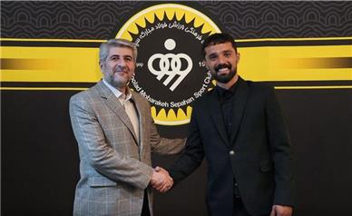 تمدید قرارداد امید نورافکن با سپاهان/ دفاع طلایی‌پوشان حفظ شد