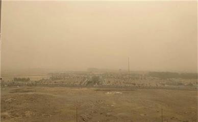 ادارات چند شهر استان کرمان به علت آلودگی هوا تعطیل شد