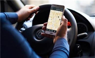 فرایند بررسی صلاحیت رانندگان تاکسی‌های اینترنتی تغییر می‌کند