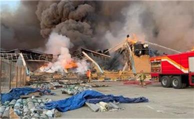 آتش‌سوزی گسترده در انبار گمرک منطقه ویژه اقتصادی کاوه