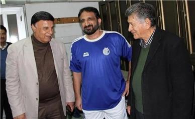 محمد نوری: ضعف دفاع و خرید عجیب آل‌کثیر، هواداران استقلال را نگران کرده است