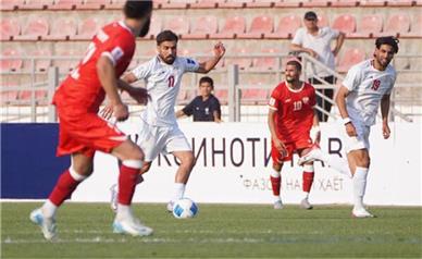 قاسم‌پور: فوتبال ایران از بازیکنان خلاق تهی شده است/ کافا کمکی به تیم ملی نمی‌کند