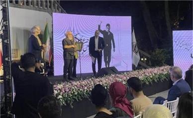 عذرخواهی پرویز پرستویی از مردم سیستان و بلوچستان