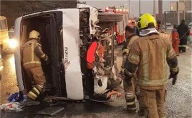 ۶ مصدوم در تصادف مینی‌بوس کارکنان در تهران