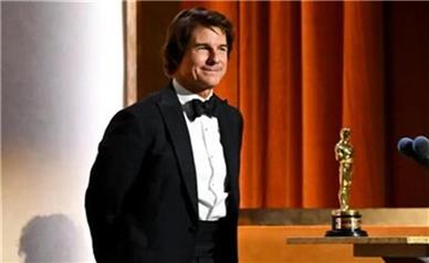 تام کروز اسکار گرفت