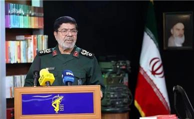 در وصیت‌نامه شهید باکری جز عشق به اسلام و ایران دیده نمی‌شود