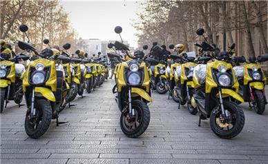 راندن موتورسیکلت بدون گواهینامه جرم محسوب می‌شود