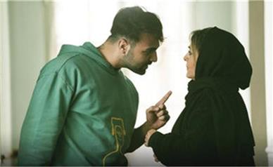 قبح‌شکنی در رفتار با پدر و مادر در دو سریال نمایش خانگی