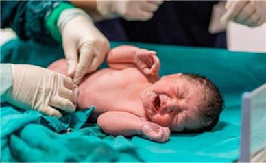 خانواده‌های ایرانی به داشتن فرزند سوم و چهارم تمایل دارند؟