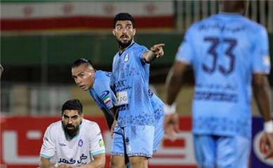 درخواست چادرملو برای تعویق بازی با پرسپولیس