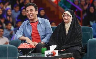 عموپورنگ چه کرده که مردم غم او برای از دست دادن مادرش را غم خودشان می‌دانند؟