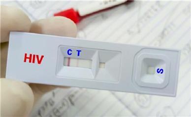 زندگی عادی با وجود HIV؛ خبر خوش وزارت بهداشت از درمان‌های نوین
