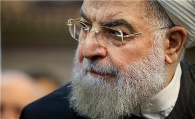 حسن روحانی چرا بعد از فرمان رهبر انقلاب به وحدت، دوقطبی‌سازی می‌کند؟