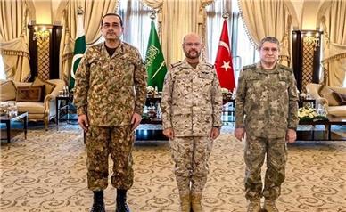 سران ائتلاف مکه بر اجرای فوری تعهدات نظامی تأکید کردند