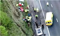 تصادف مینی‌بوسِ طرفداران فوتبال در انگلیس/ ۱۷ نفر مصدوم شدند